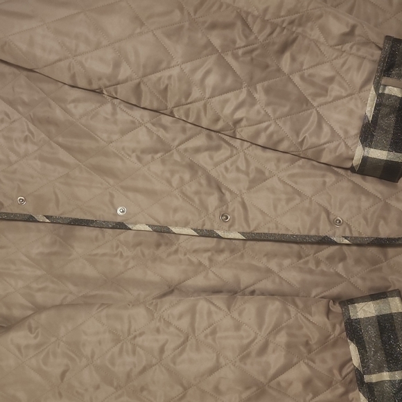 Jacket - Picture 2 of 4